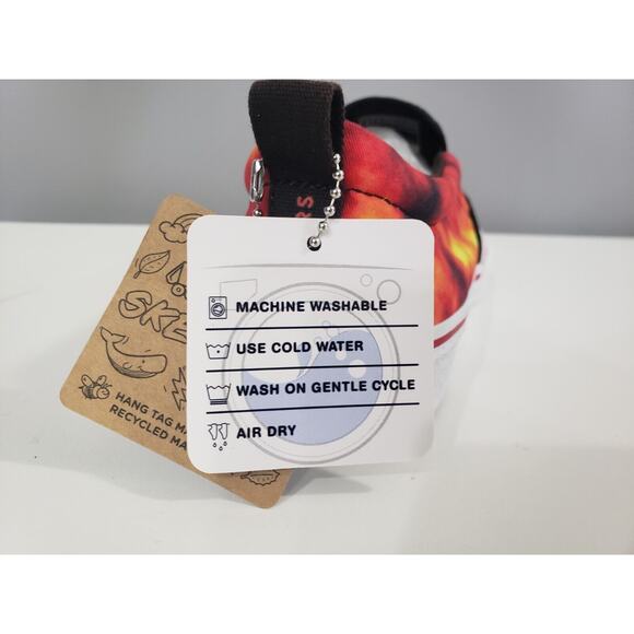 NEW Slip On‎ Street Fame Lava Flames Canvas Big Kid Sneakers Size 3 - 405712L - Picture 5 of 7